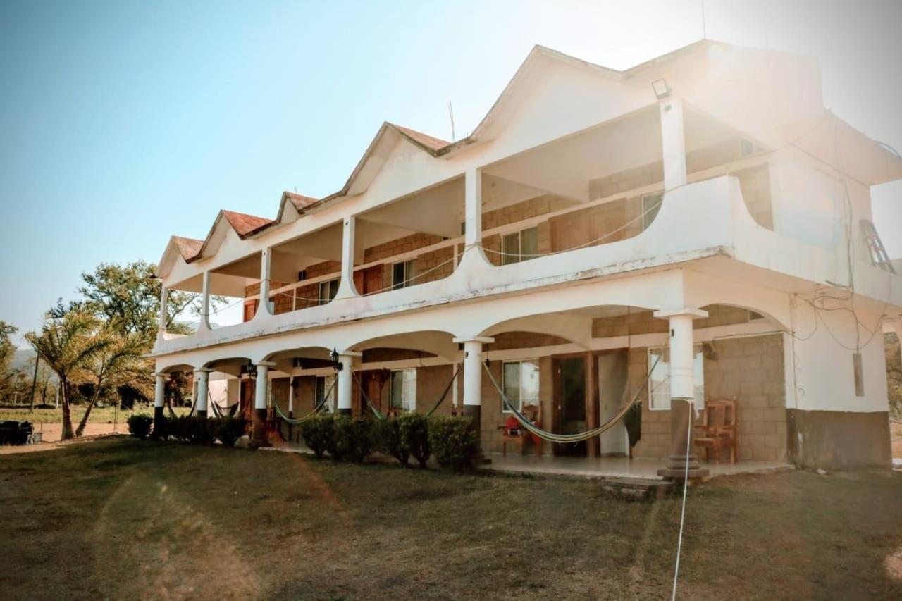Hotel Y Restaurante El Texano Tamasopo Eksteriør billede