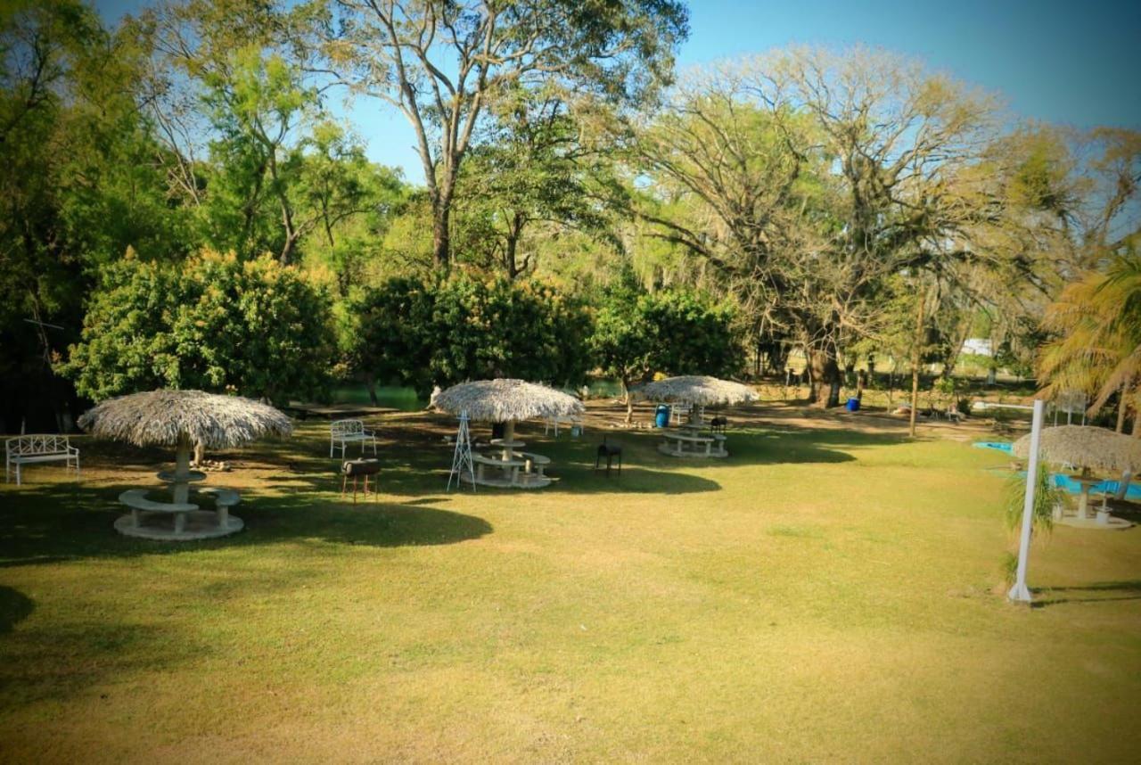 Hotel Y Restaurante El Texano Tamasopo Eksteriør billede